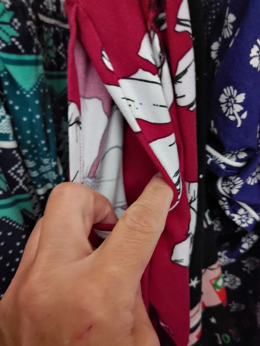Like New Flora Nikrooz Classy LG 10/12 Floral Long Sleeve Pajama Set